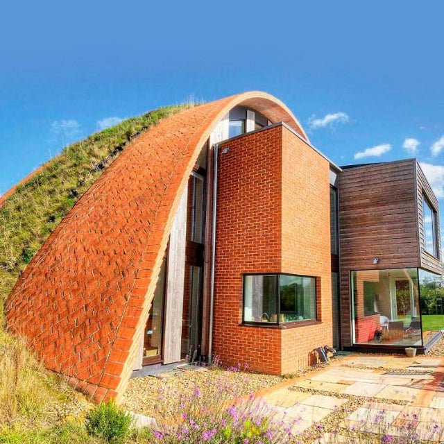 TESLA POWERWALL: VIDEO SHOWS FAIRYTALE-LIKE HOME POWERED BY SOLAR - EcoPowerit