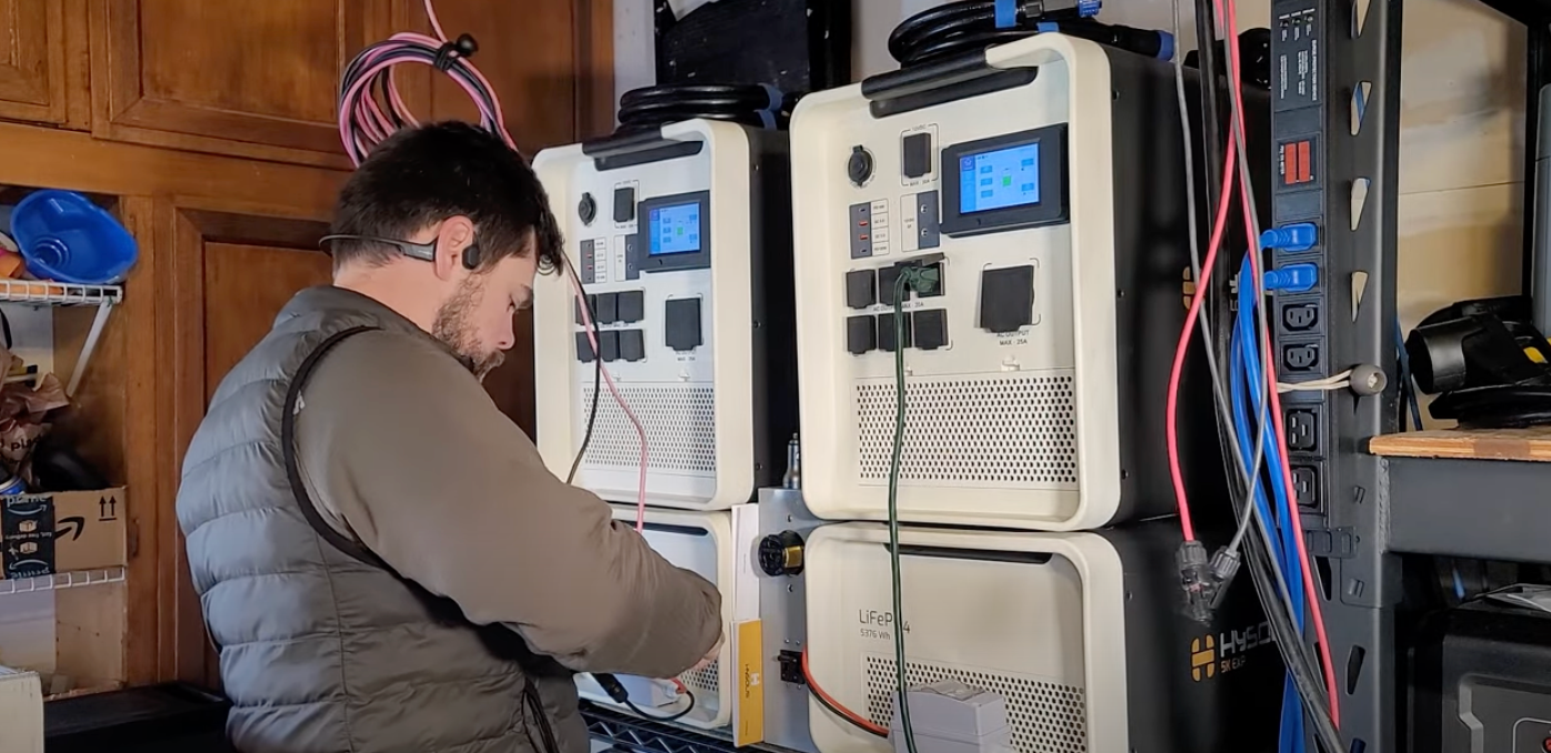 Load video: Beginner&#39;s Off Grid Solar Guide with the Apollo Power Station-ecopowerit